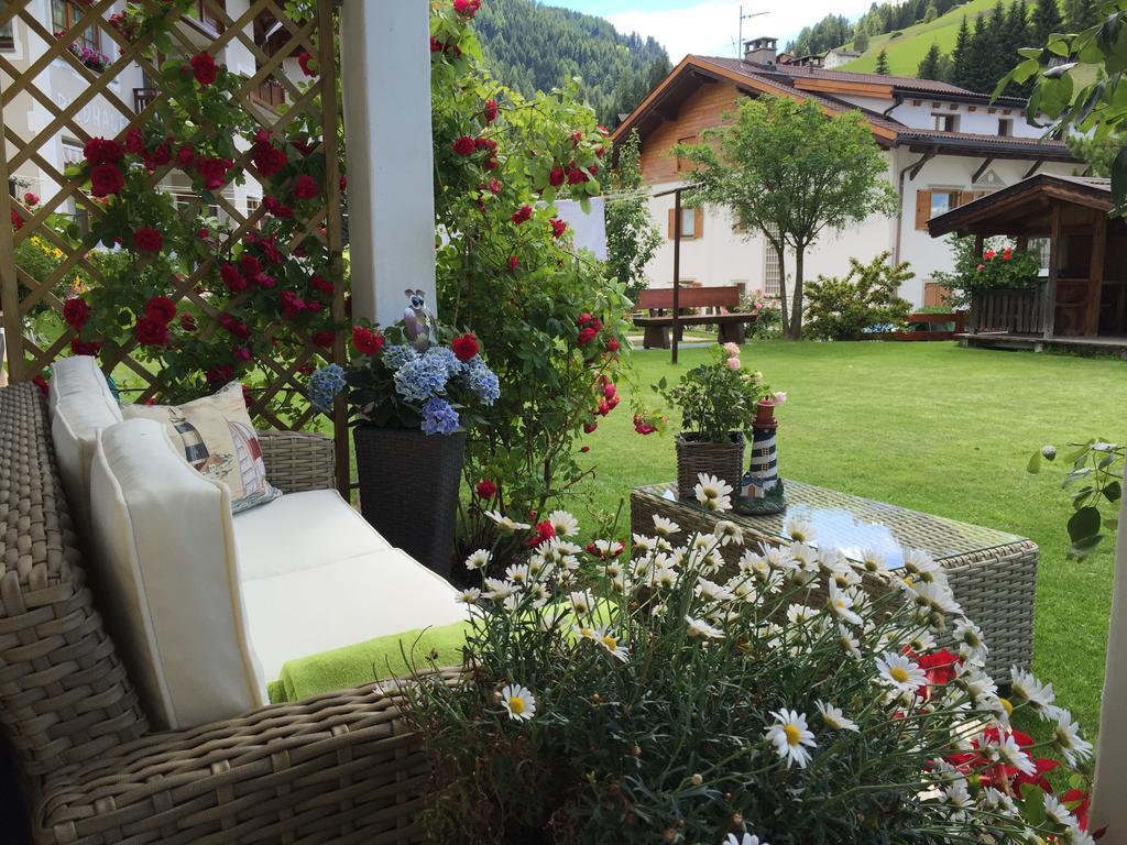 Apartments Vaiolet Santa Cristina Val Gardena ภายนอก รูปภาพ
