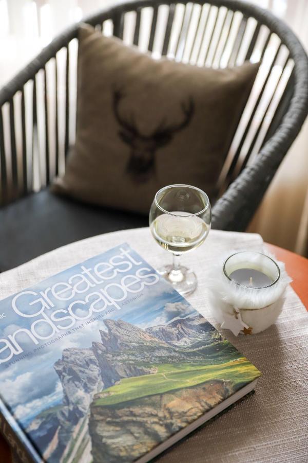 Apartments Vaiolet Santa Cristina Val Gardena ภายนอก รูปภาพ