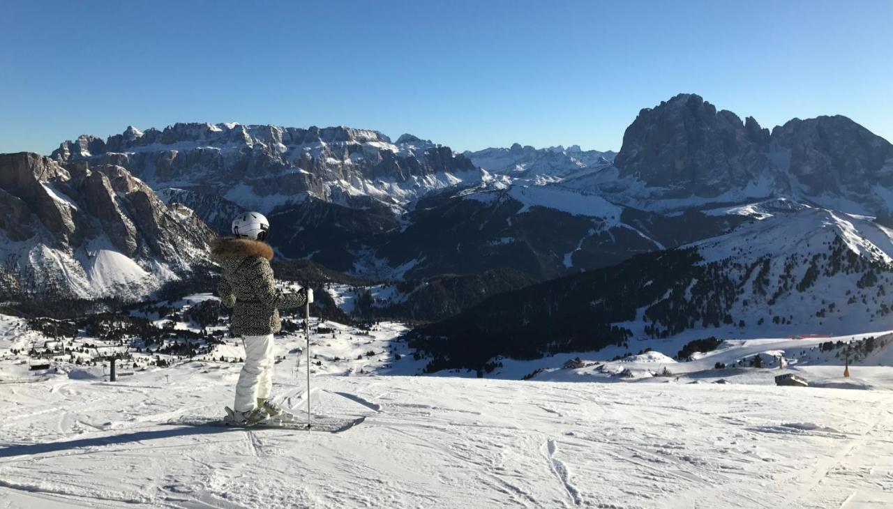 Apartments Vaiolet Santa Cristina Val Gardena ภายนอก รูปภาพ